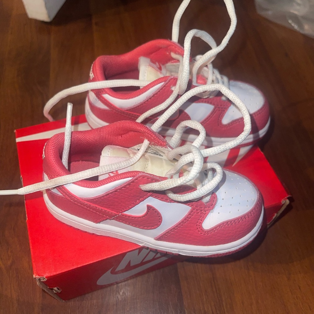 Great condition toddler dunks